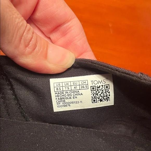 New Toms Black Canvas Slip-On Loafers - Picture 9 of 16